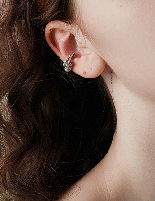 Ear Cuff Geométrico De Circonio Con Incrustaciones De Cobre