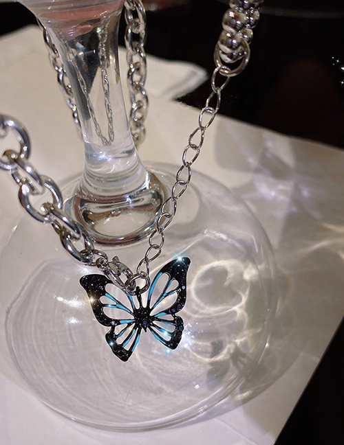 Collar De Mariposa Tridimensional Hueco De Acero Titanio
