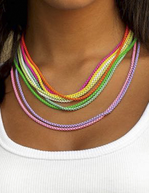 Collar Multicapa Con Bloques De Colores Geométricos De Metal