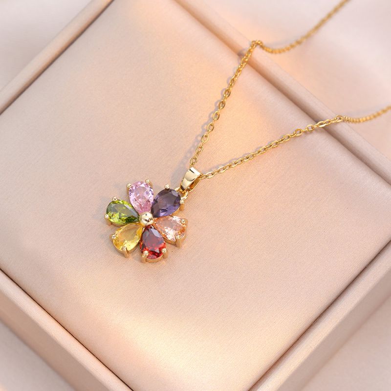 Titanium Steel Diamond Flower Necklace