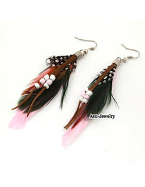 Fine Pink Feather Decorated With Bead Charm