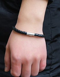 Fashion Black Buckle Shape Decorated Simple Bracelet