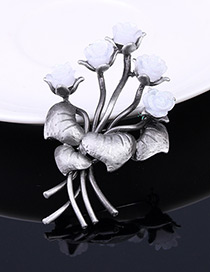 Elegant White+silver Color Metal Folwer Decorated Brooch