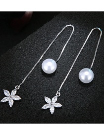 Aretes De Flor Adornados Con Perlas