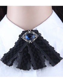 Elegant Black Oval Shape Decorated Brooch