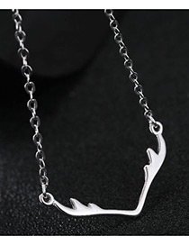 Fashion Silver Color Deer Shape Decorated Necklace