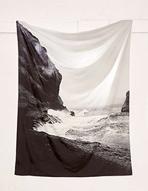 Fashion Black+white Sea Pattern Decorated Blanket