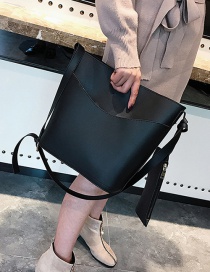 Fashion Black Pure Color Decorated Bucket Bag