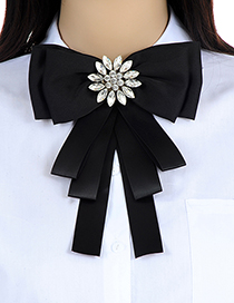 Elegant Black Flower Shape Decorated Brooch