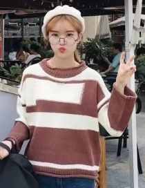 Fashion Brown Color-matching Decorated Sweater