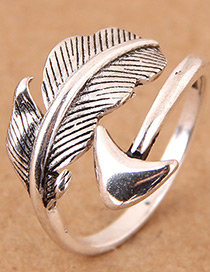 Elegant Antique Silver Feather Shape Design Pure Color Ring