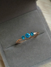 Fashion Blue Diamond Decorated Simple Ring