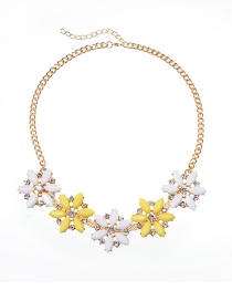 Fashion Yellow Flower Shape Decorated Necklace