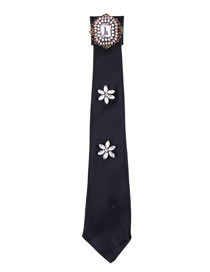 Fashion Black Flower Decorated Pure Color False Collar
