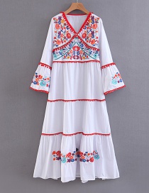 Fashion White Embroidered Flower Decorated V Neckline Dress