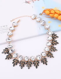 Elegant White+black Leaf Shape Design Color Matching Necklace