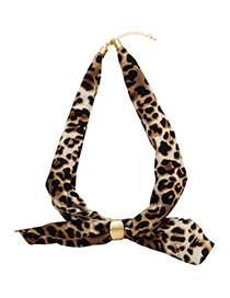 Fashion Beige Leopard Pattern Decorated Fake Collar