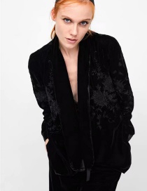 Fashion Black Embroidery Flowers Decorated Coat