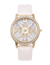 Fashion White Relief Pattern Design Round Dial Watch