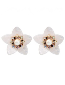 Fashion White Flower Stud Earrings