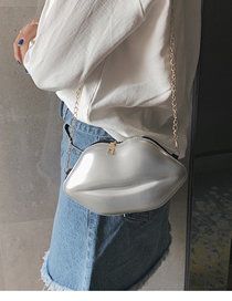 Fashion Silver Lips One-shoulder Painted Crossbody Bag