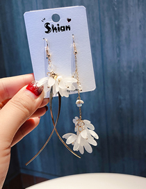 Fashion White Curved Flower Crystal Fringe Shell Asymmetrical Earrings