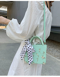 Fashion Green Silk Scarf: Lace: Shoulder Diagonal Package