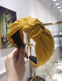 Fashion Yellow Knotted Headband In The Middle Of The Wide Side