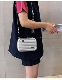 Fashion Silver Messenger Bag With Zipper
