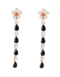 Fashion Black And White Pearl-studded Drop Earrings
