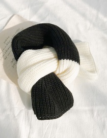 Fashion Two-tone Stitching Black + White Stitched Two-tone Knit Short Scarf