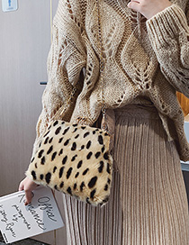 Fashion Khaki Leopard Pinch Plush Chain Shoulder Messenger Bag