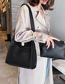 Fashion Black Lock Single Shoulder Messenger Bag