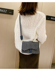 Fashion Blue Chain Wide Shoulder Strap Shoulder Messenger Bag