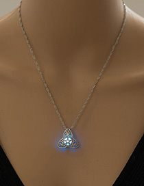 Fashion Sky Blue Gypsophila Night Light Necklace