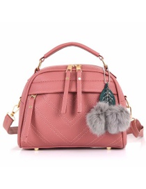 Fashion Pink Hairball Pendant: Shoulder Bag: Shoulder Bag
