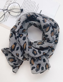 Fashion Gray Leopard Print Scarf