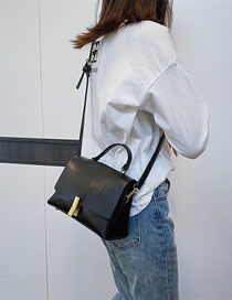 Fashion Black Locked Flap Crossbody Shoulder Bag