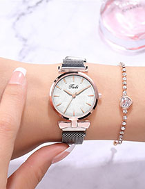 Fashion Silver Foliage Quartz Watch With Magnet