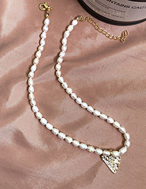 Fashion Golden Shaped Pearl Love Necklace