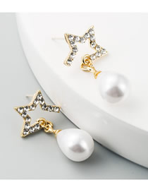 Fashion Golden Pearl Pentagram Cutout Earrings With Rhinestones