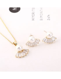 Fashion 14k Gold Pearl Scallop Necklace Set With Diamonds