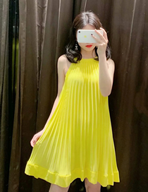Fashion Yellow Sleeveless Loose Dress With Pleated Halter Neck