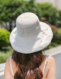 Fashion Creamy-white Knitted Top Stitching Little Daisy Fisherman Hat