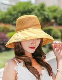 Fashion Yellow Knitted Top Stitching Little Daisy Fisherman Hat