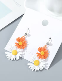 Fashion Orange+white Small Wrinkle Chrysanthemum Earrings