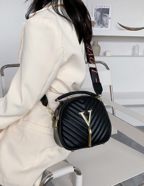 Fashion Black V Wide Shoulder Strap Tassel Letter Shoulder Bag