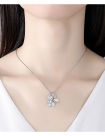 Fashion Platinum Copper Inlaid Zircon Flower Necklace