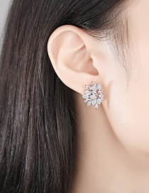 Fashion Platinum Copper Inlaid Zircon Geometric Earrings