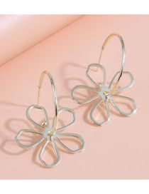 Fashion Gold Alloy Hollow Flower Earrings